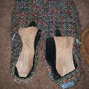 Toms Multi Color Weave Style